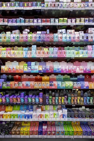 Birlashgan Qirollik elektron sigaret sanoati-oʻzgarishga duch kelmoqda: elekt...